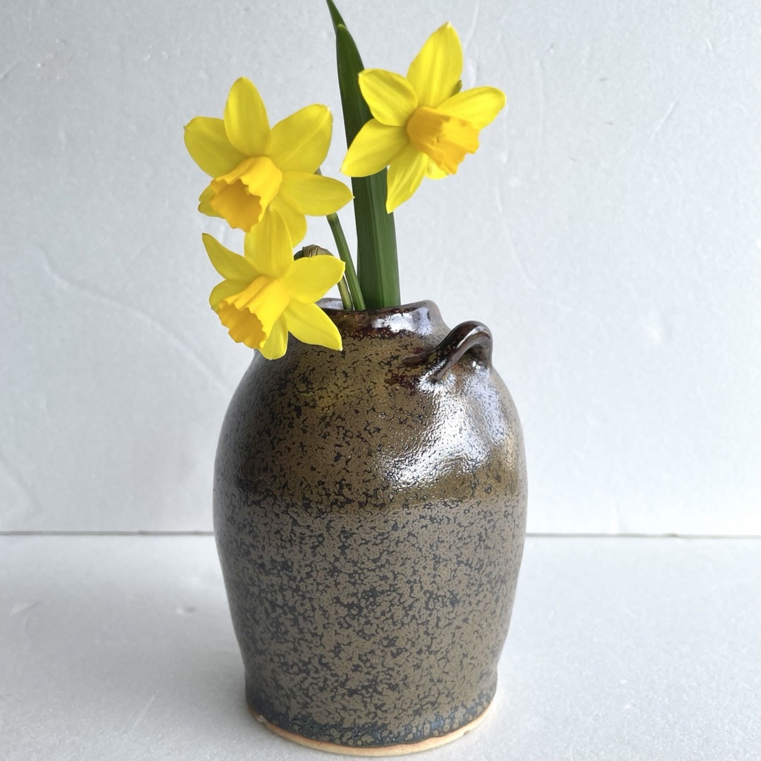 花瓶 フラワーベース 陶器 雑貨 陶芸品 一輪挿し お花 置物 インテリア
