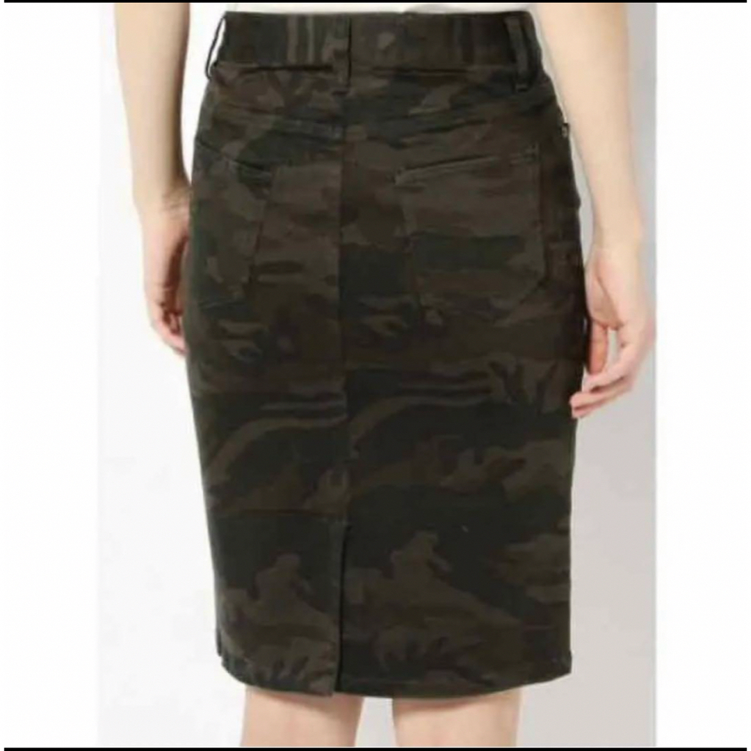 Spick & Span(スピックアンドスパン)のタイトスカート スピックアンドスパン 迷彩 ミニタリー レディースのスカート(ひざ丈スカート)の商品写真