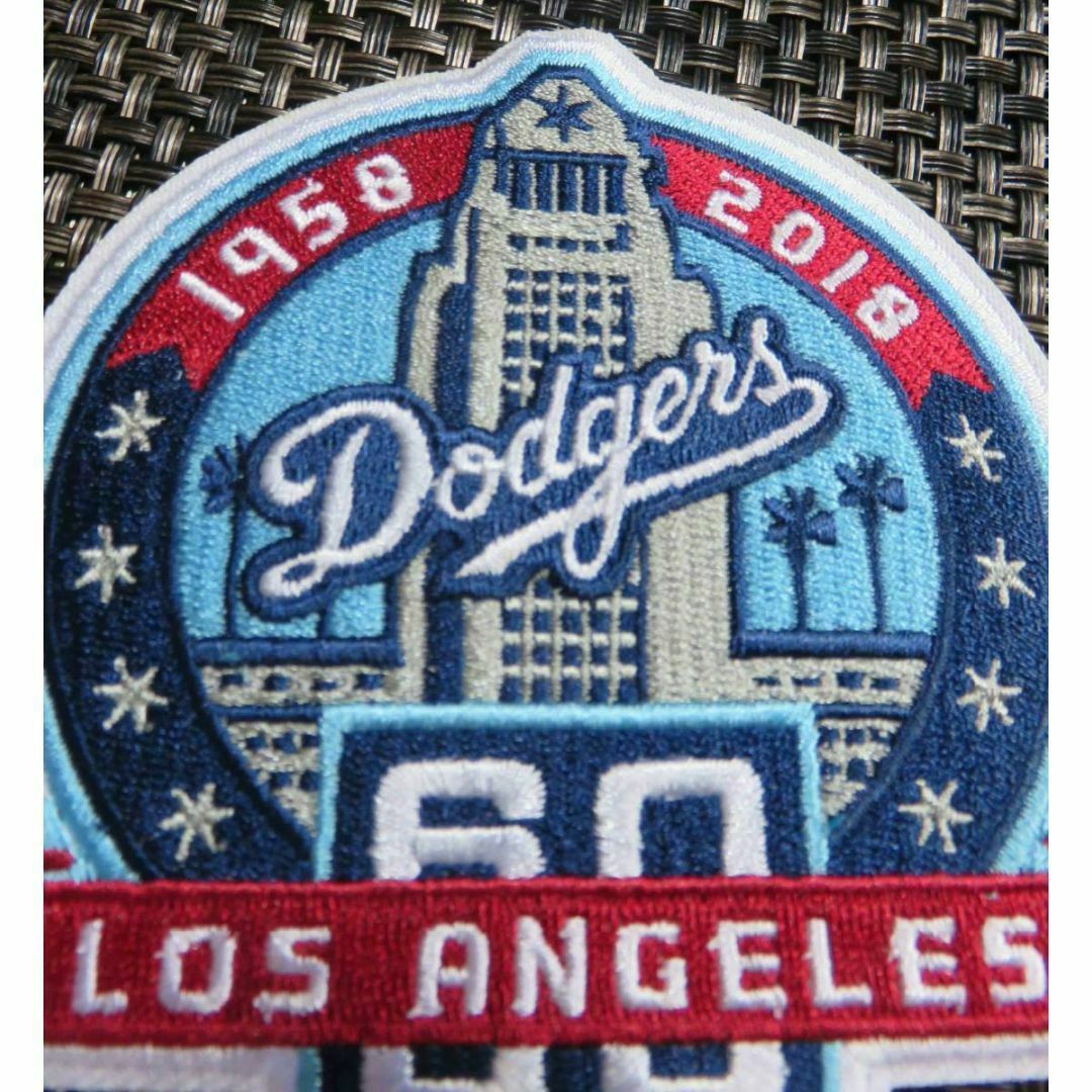 LA空赤球場MLBロサンゼルス・ドジャース60周年Dodgers刺繍ワッペン激渋 スポーツ/アウトドアの野球(応援グッズ)の商品写真