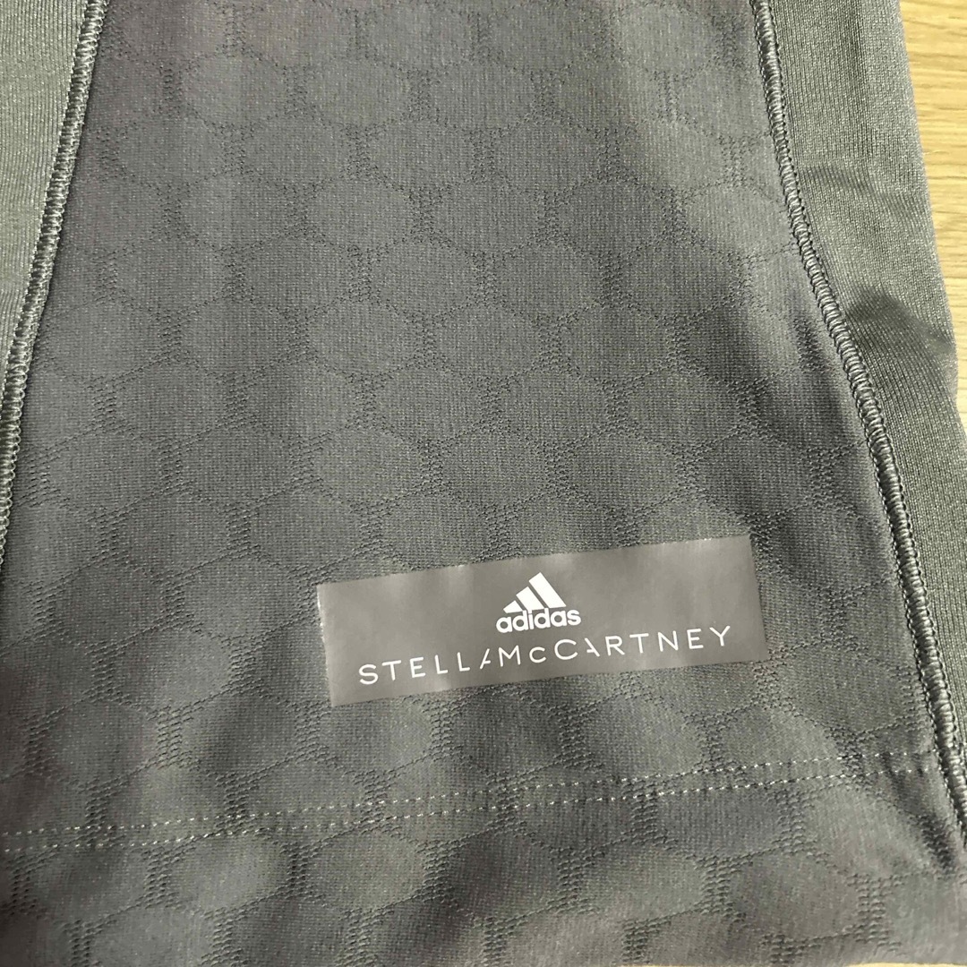 adidas by Stella McCartney(アディダスバイステラマッカートニー)のさおり様専用です。 スポーツ/アウトドアのランニング(ウェア)の商品写真