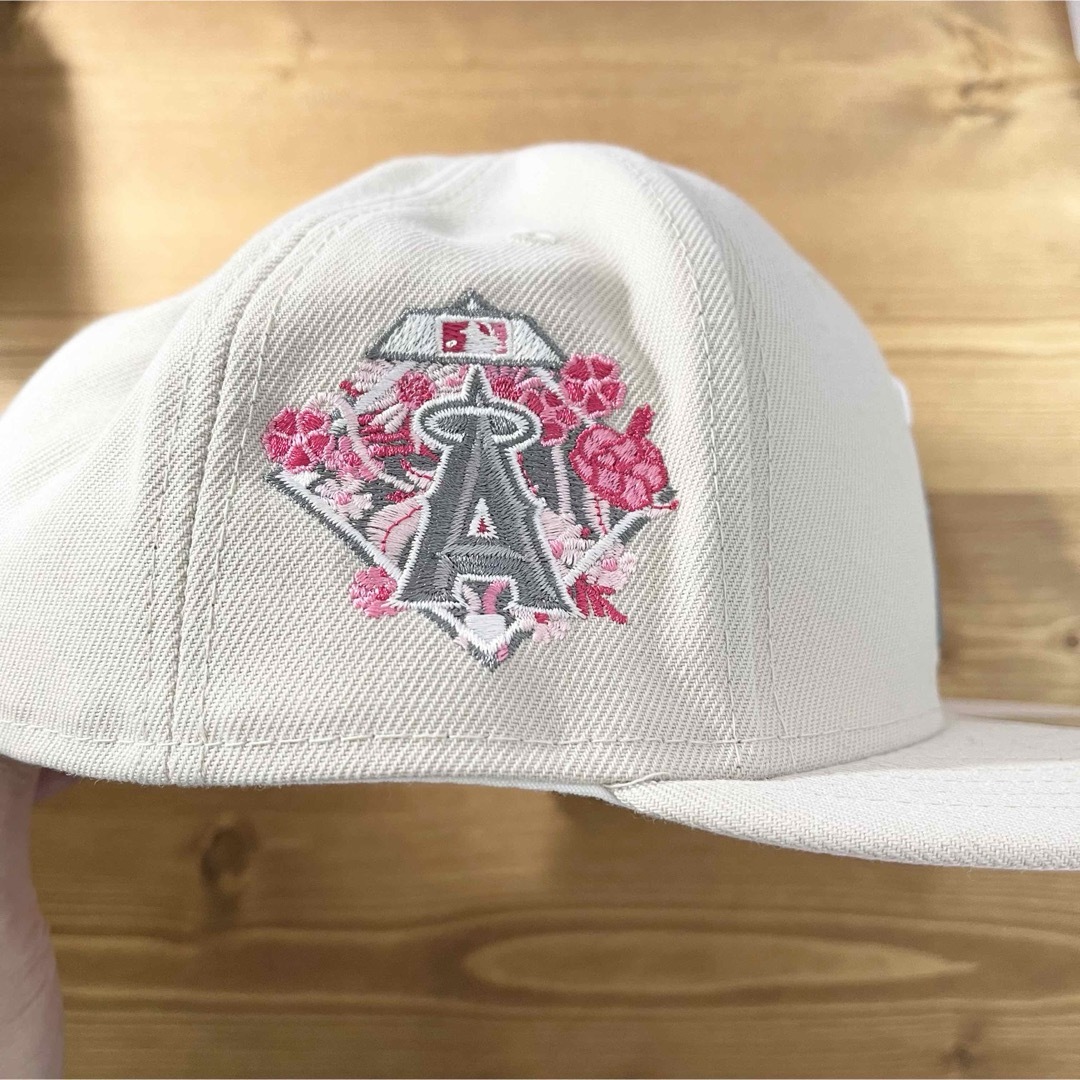 NEW ERA(ニューエラー)のニューエラ 59FIFTY  Mother'sDay2023 エンゼルス 母の日 スポーツ/アウトドアの野球(応援グッズ)の商品写真