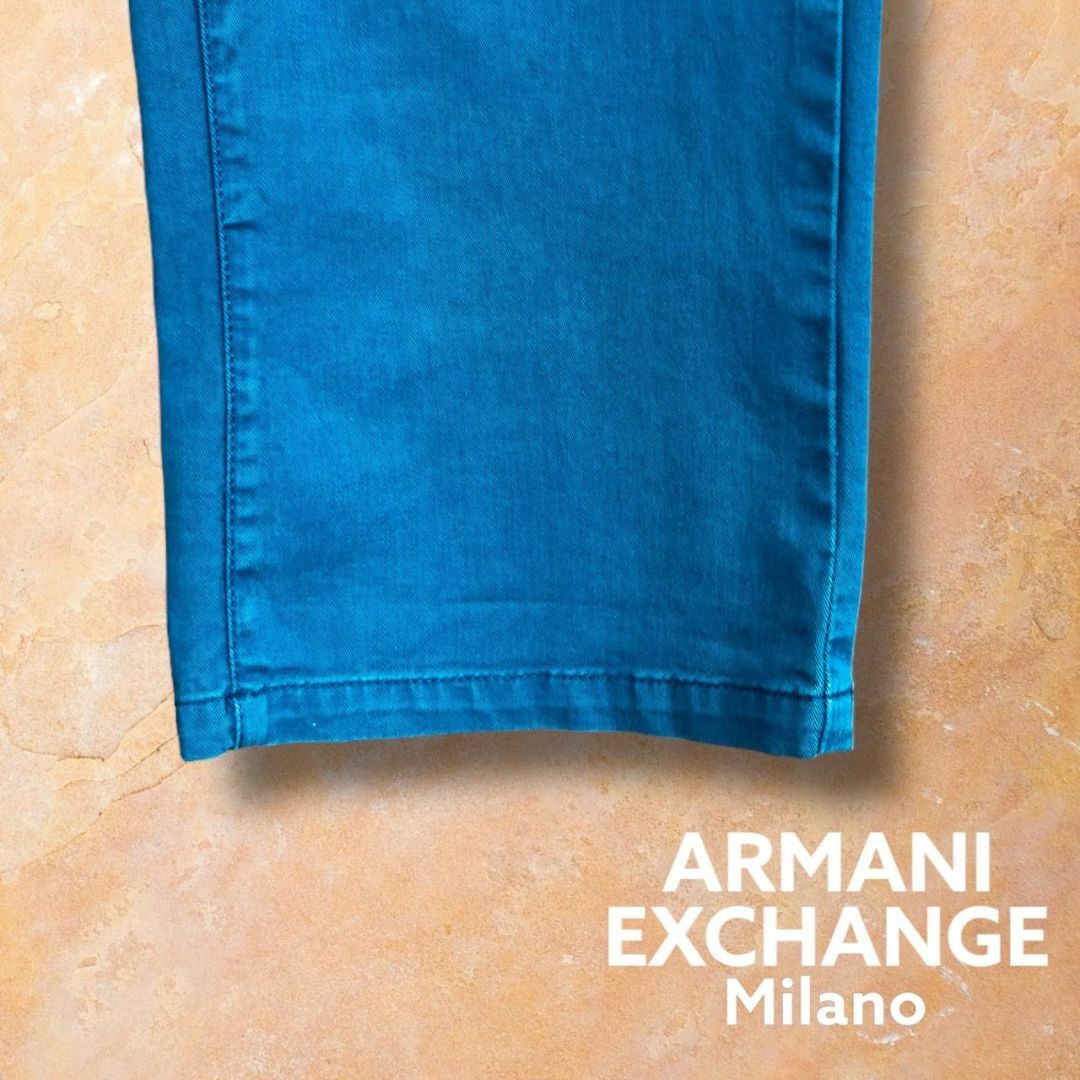 ARMANI EXCHANGE(アルマーニエクスチェンジ)の【アルマーニエクスチェンジ】AX チノパン コットンパンツ L コバルトブルー メンズのパンツ(チノパン)の商品写真