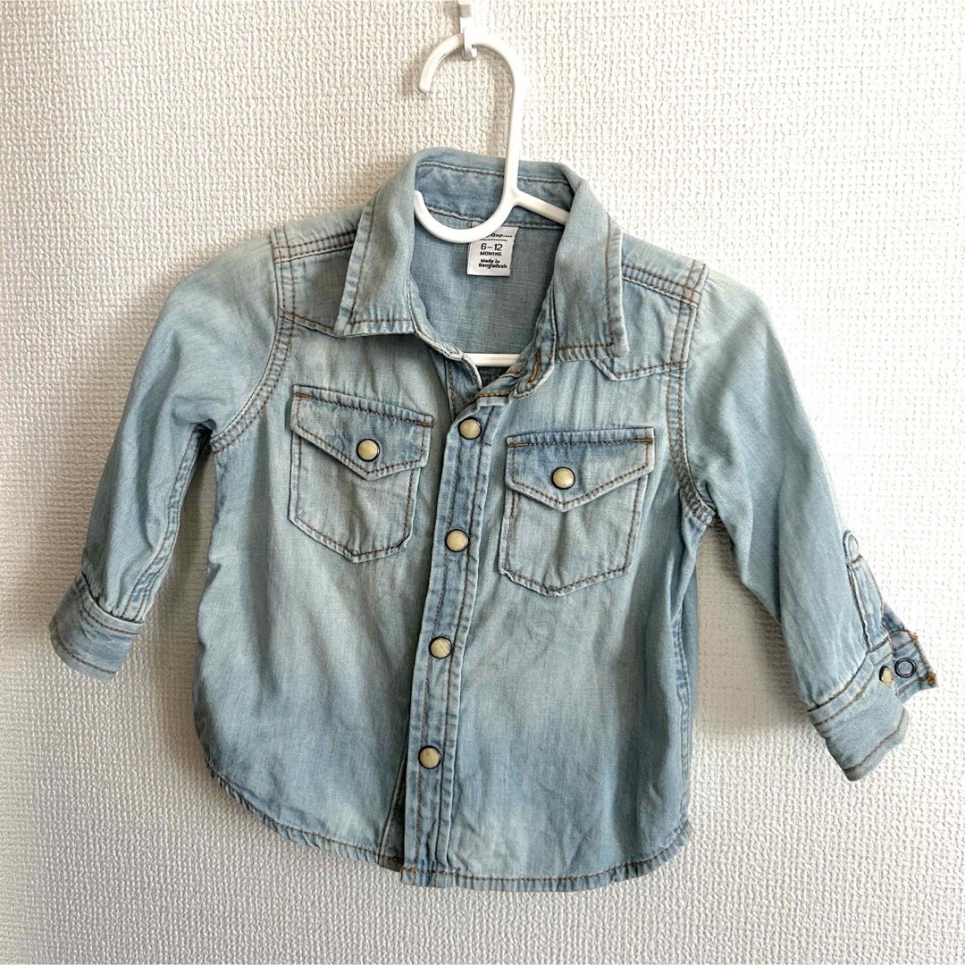 babyGAP(ベビーギャップ)のbaby gap デニム　トップス　サイズ70 男の子 キッズ/ベビー/マタニティのベビー服(~85cm)(シャツ/カットソー)の商品写真