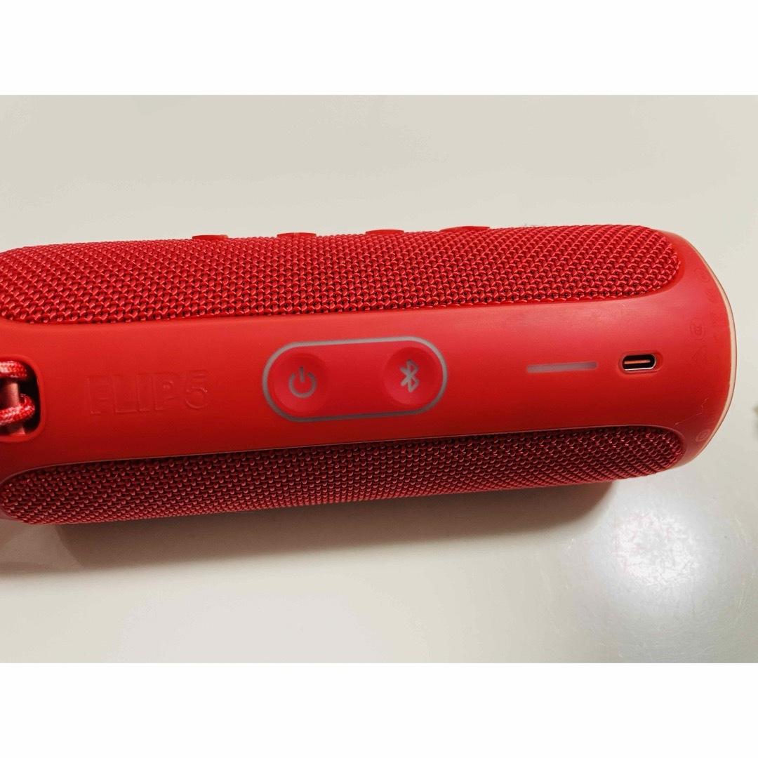 Flip(フリップ)のJBL ワイヤレススピーカー FLIP5 RED スマホ/家電/カメラのオーディオ機器(スピーカー)の商品写真