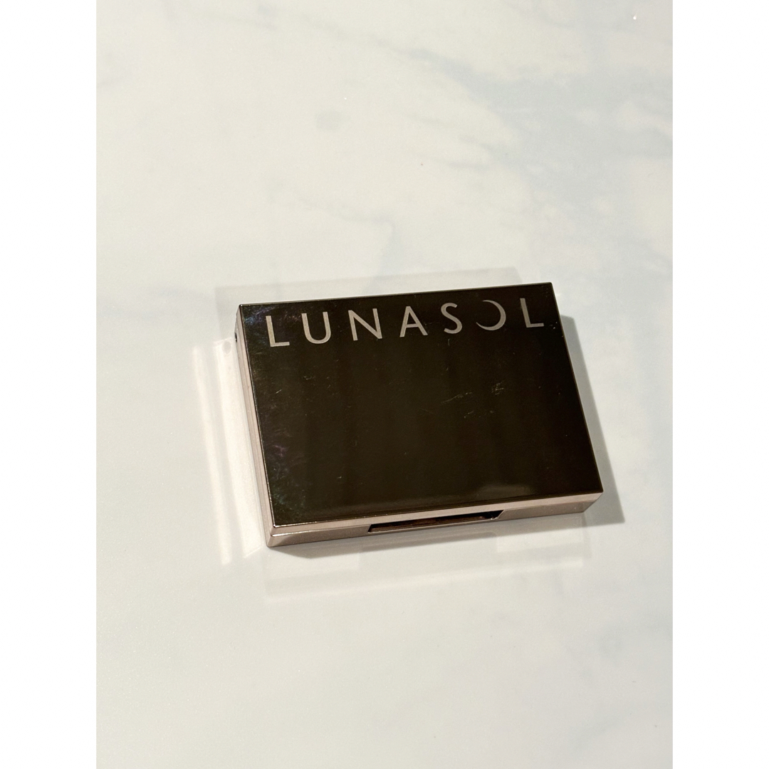 LUNASOL(ルナソル)のルナソル　チーク　スプリングサンシャイン01 コスメ/美容のベースメイク/化粧品(チーク)の商品写真