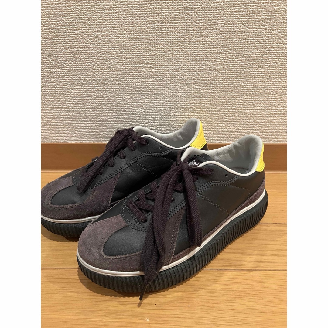 Onitsuka Tiger(オニツカタイガー)のDELECITY Onitsuka Tiger オニツカタイガー シューズ レディースの靴/シューズ(スニーカー)の商品写真