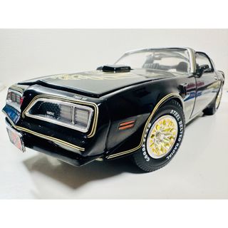 シボレー(Chevrolet)のアーテル/ポンティアック ファイヤーバード TransAMトランザム 1/18(ミニカー)