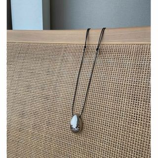 トゥデイフル(TODAYFUL)の【NEW】Drop×Leather Necklace 本革(ネックレス)