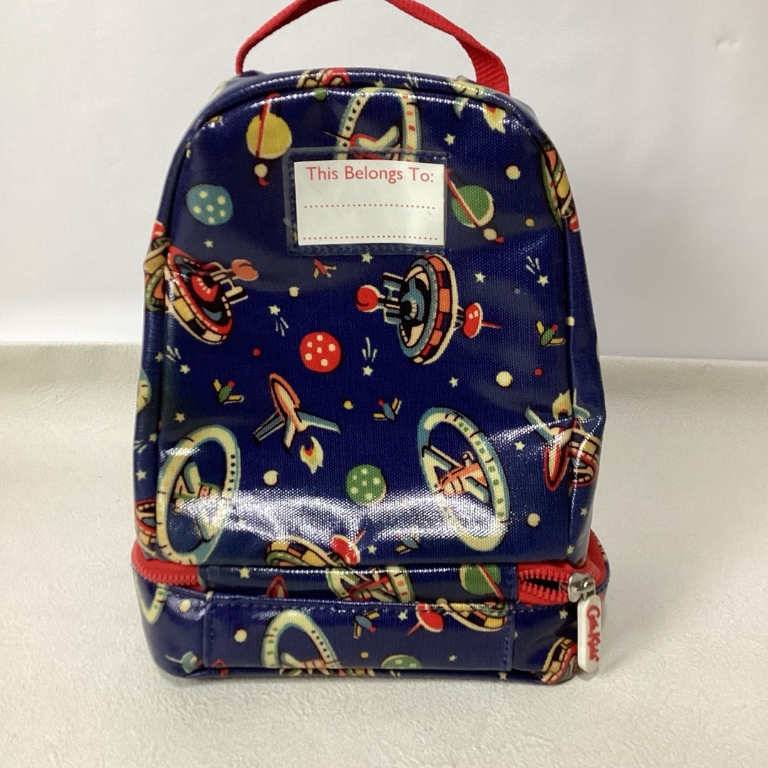 Cath Kidston(キャスキッドソン)の⭐︎レア⭐︎Cath Kidston ランチバック　宇宙柄 インテリア/住まい/日用品のキッチン/食器(弁当用品)の商品写真