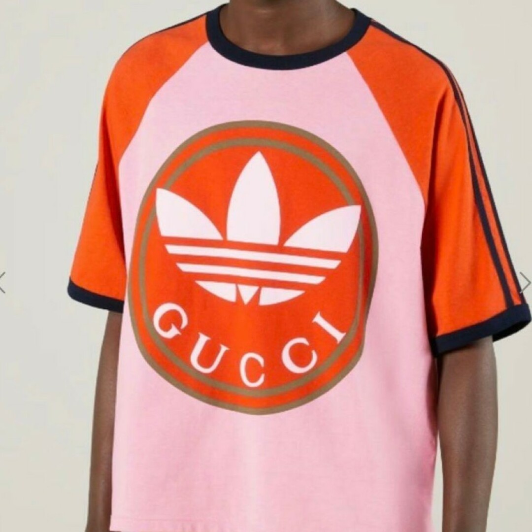 Gucci(グッチ)のadidas×GUCCI コットンジャージー Tシャツ ロゴ L オレンジピンク メンズのトップス(Tシャツ/カットソー(半袖/袖なし))の商品写真