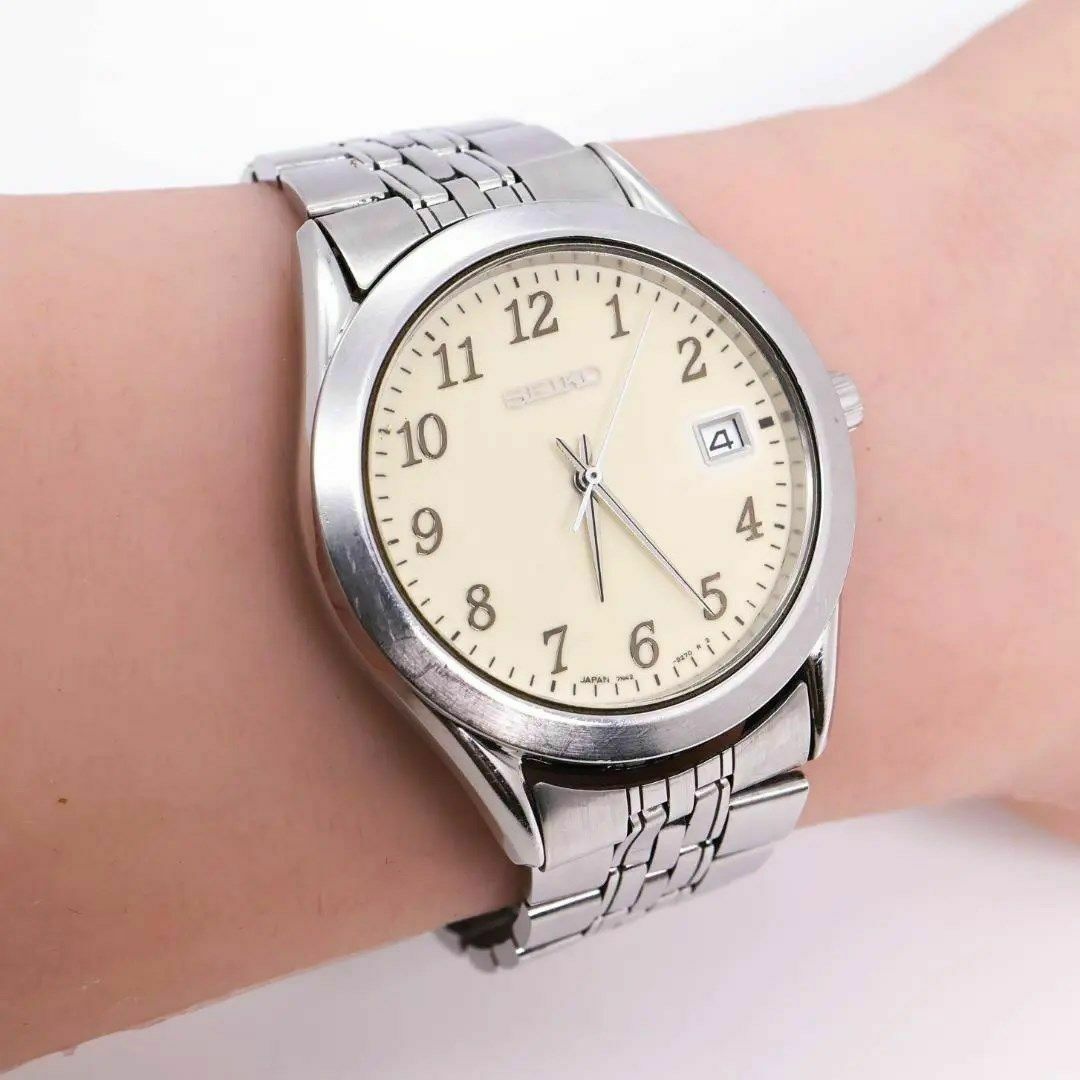 SEIKO(セイコー)の《希少》SEIKO 腕時計 アイボリー デイト メンズ ヴィンテージ a メンズの時計(腕時計(アナログ))の商品写真