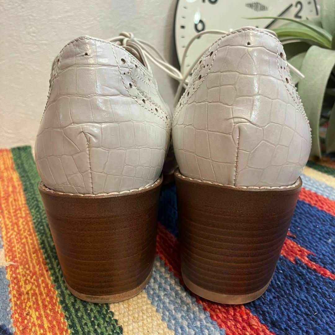 cavacava(サヴァサヴァ)の極美品》アプレ aprés サヴァサヴァ　レースアップシューズ　白24　日本製 レディースの靴/シューズ(ローファー/革靴)の商品写真