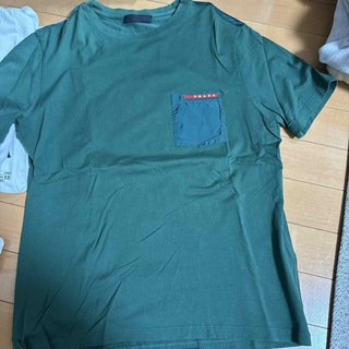 プラダ(PRADA)のprada tシャツ　グリーン　mサイズ(Tシャツ/カットソー(半袖/袖なし))