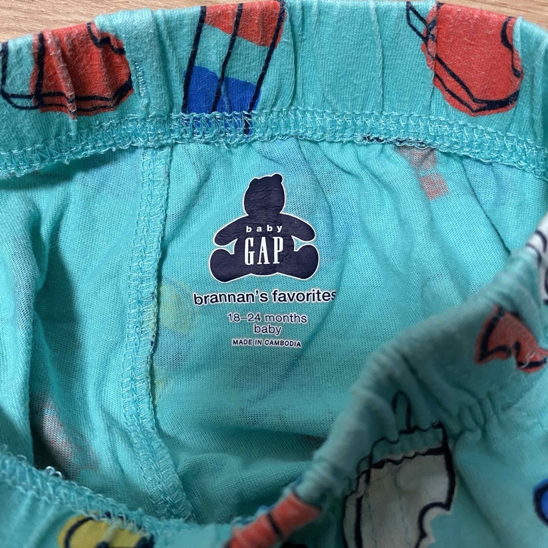 babyGAP(ベビーギャップ)のベビーギャップ　半ズボン キッズ/ベビー/マタニティのベビー服(~85cm)(パンツ)の商品写真