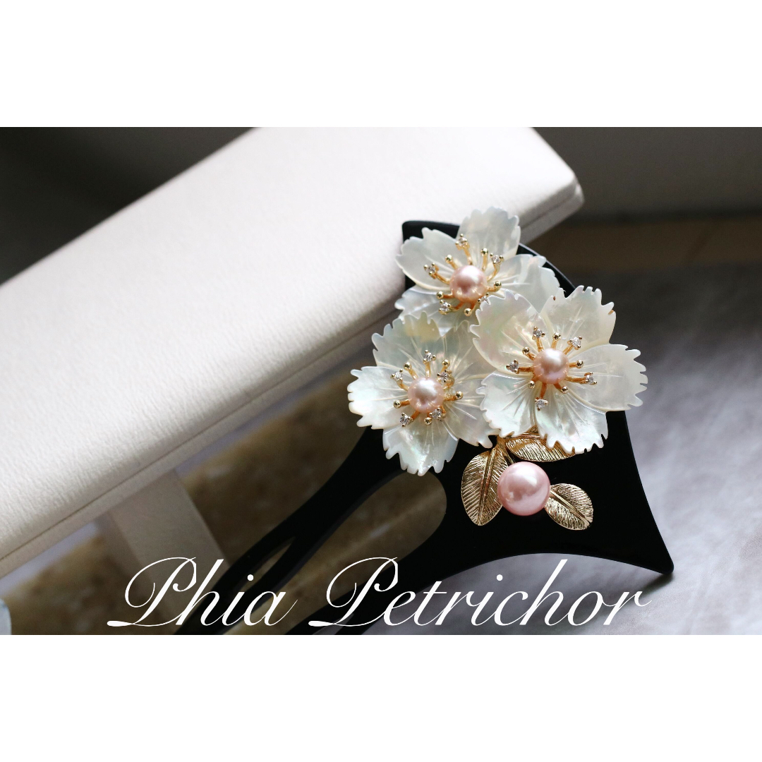  髪飾り 桜 かんざし バチ型 螺鈿 真珠母貝 パール W2401053簪 レディースの水着/浴衣(和装小物)の商品写真