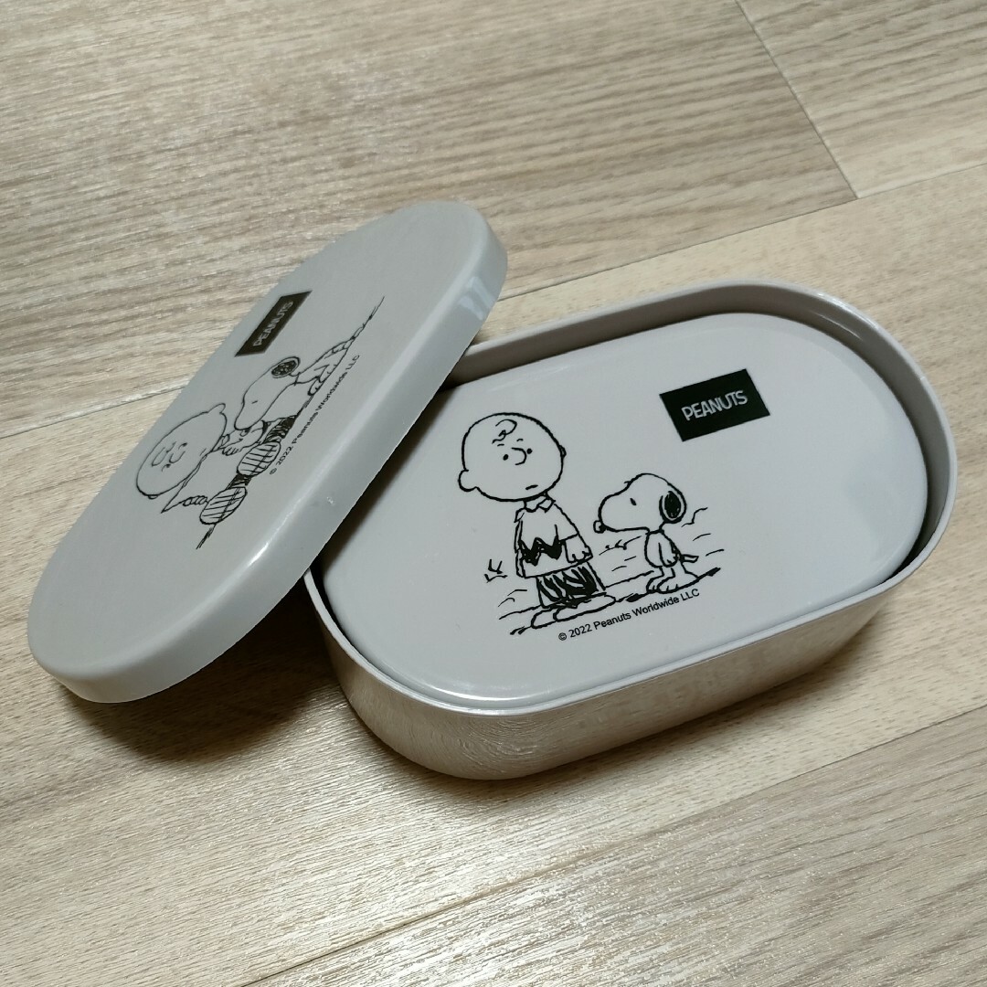 SNOOPY(スヌーピー)のスヌーピー　ランチボックス　お弁当箱　保冷バッグ インテリア/住まい/日用品のキッチン/食器(弁当用品)の商品写真