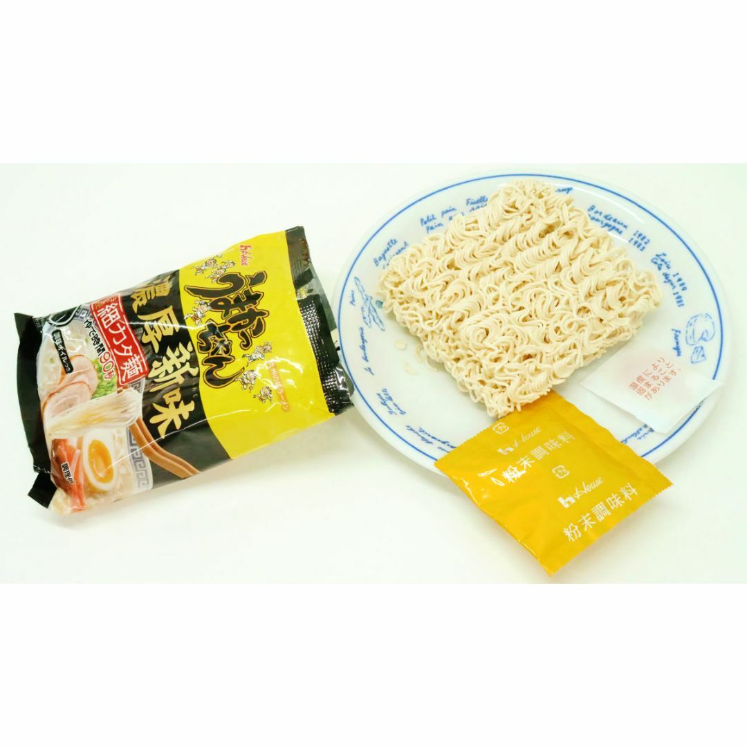 激安　大特価　数量限定　　うまかっちゃん　濃厚新味豚骨　全国送料無料 食品/飲料/酒の食品(麺類)の商品写真