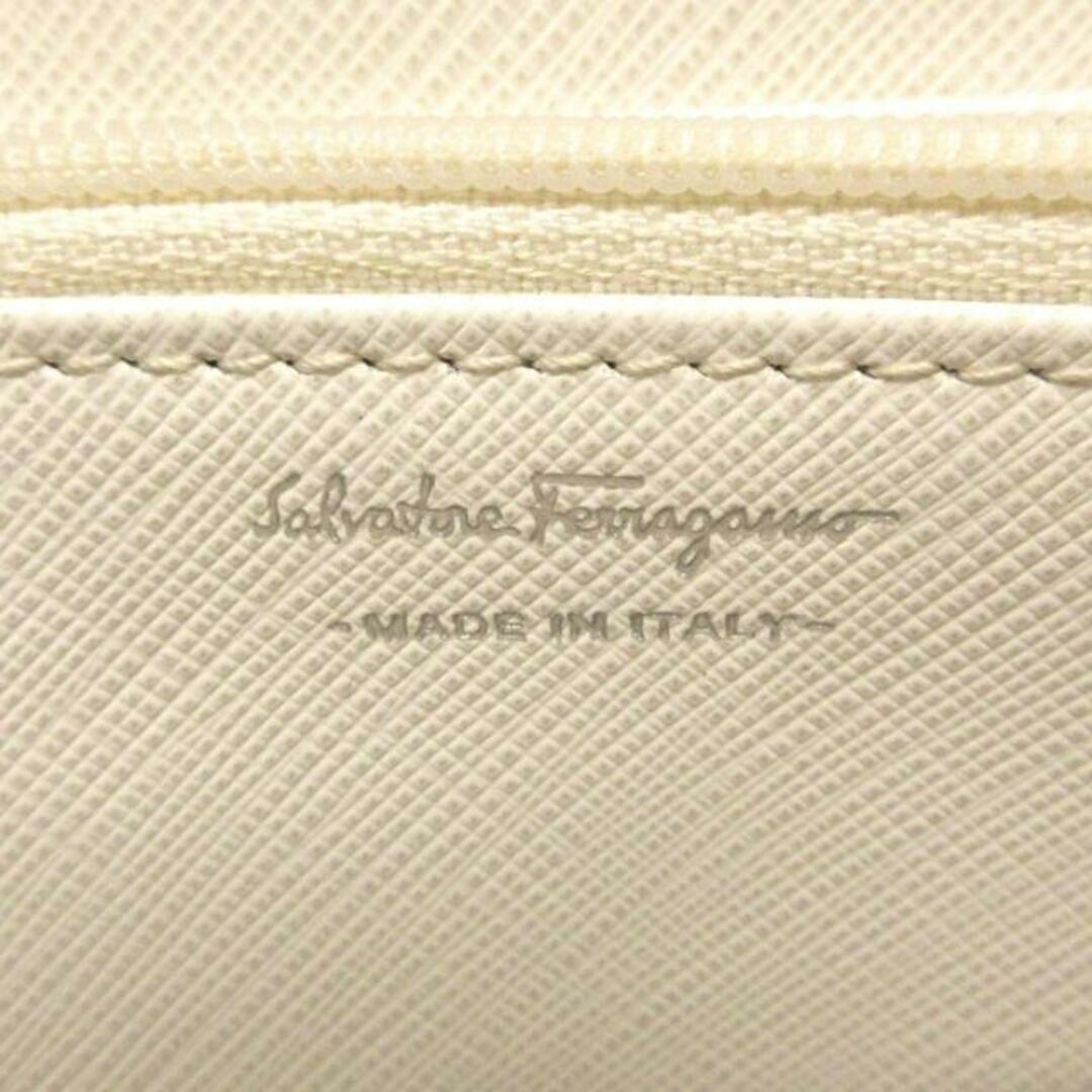 Salvatore Ferragamo(サルヴァトーレフェラガモ)のサルバトーレフェラガモ 長財布 ガンチーニ レディースのファッション小物(財布)の商品写真