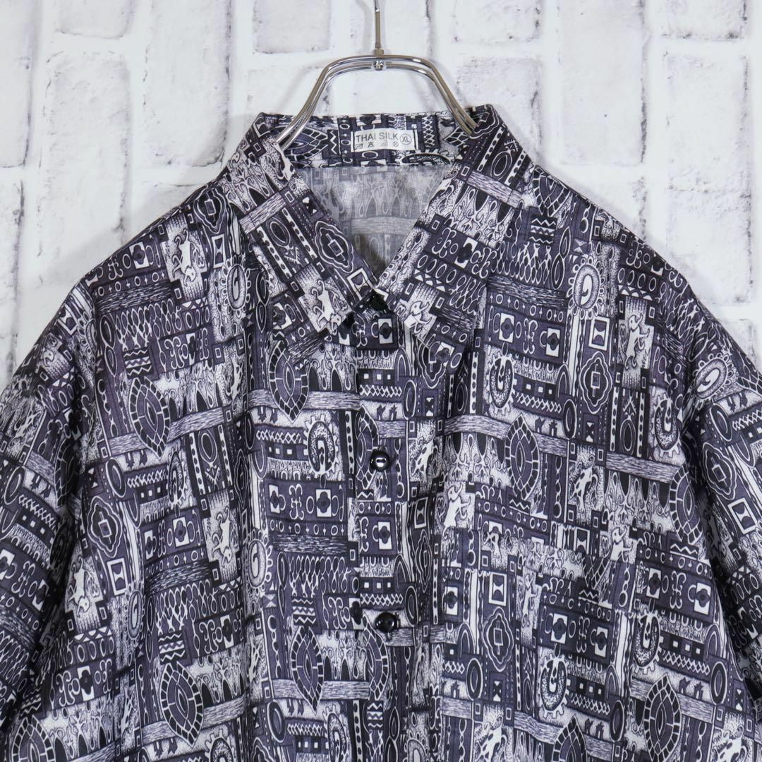【レトロ古着】柄シャツ 半袖シャツ 総柄 幾何学模様 ビックシルエット XL メンズのトップス(シャツ)の商品写真