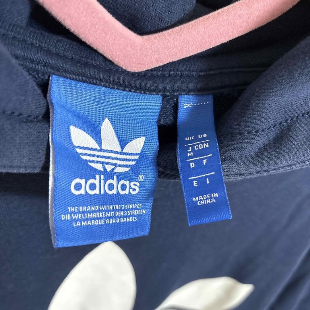 adidas(アディダス)のアディダス オリジナルス パーカー長袖 レディースのトップス(パーカー)の商品写真