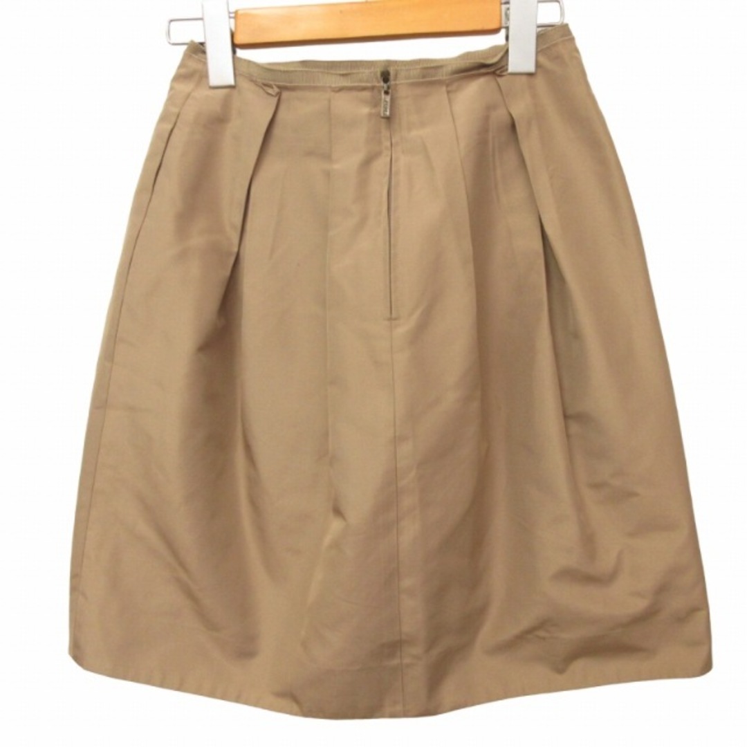 FOXEY(フォクシー)のフォクシー 美品 スカート ひざ丈 シルク プリーツ 38 IBO47 レディースのスカート(ひざ丈スカート)の商品写真