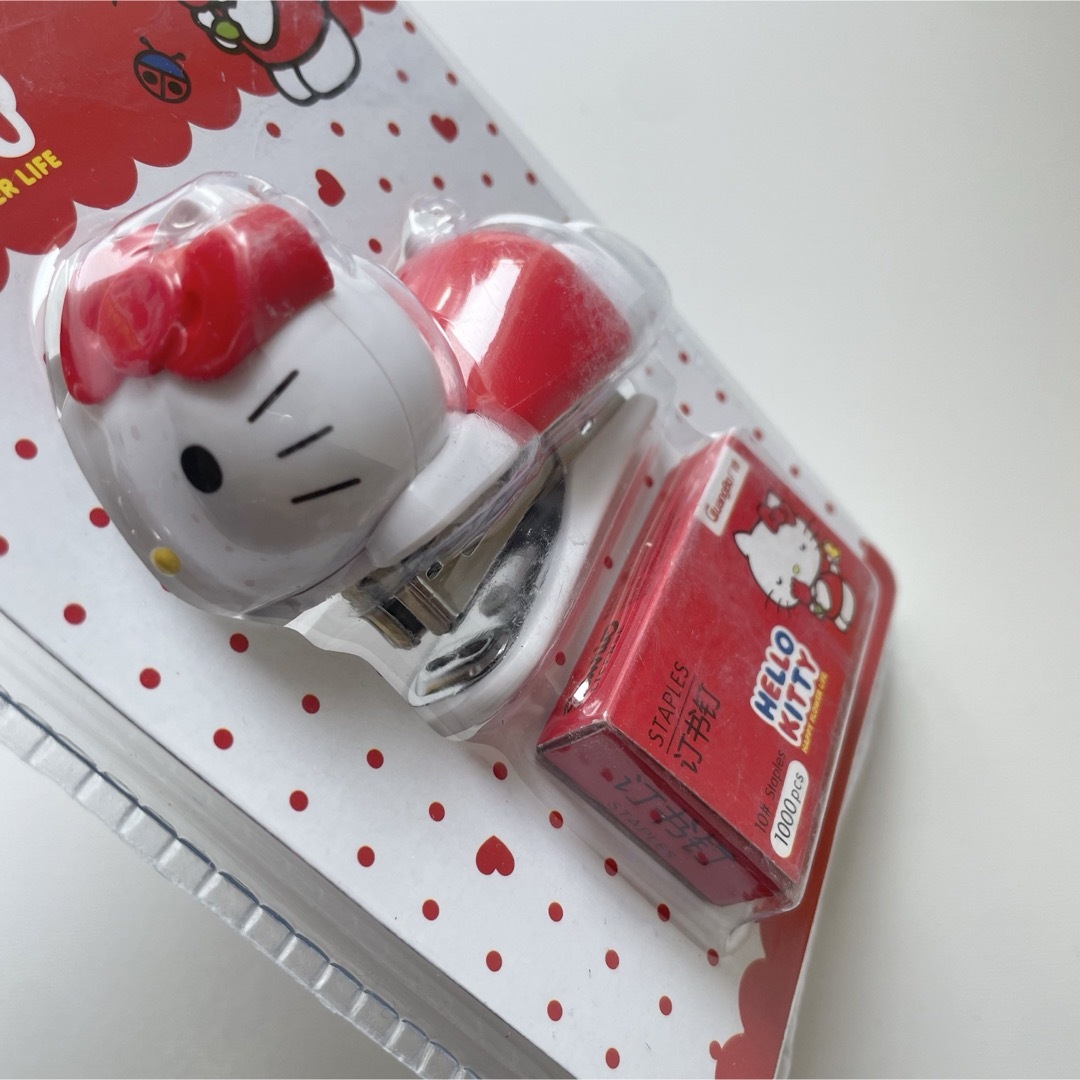 ハローキティ(ハローキティ)のHELLO KITTY ホッチキス インテリア/住まい/日用品の文房具(その他)の商品写真