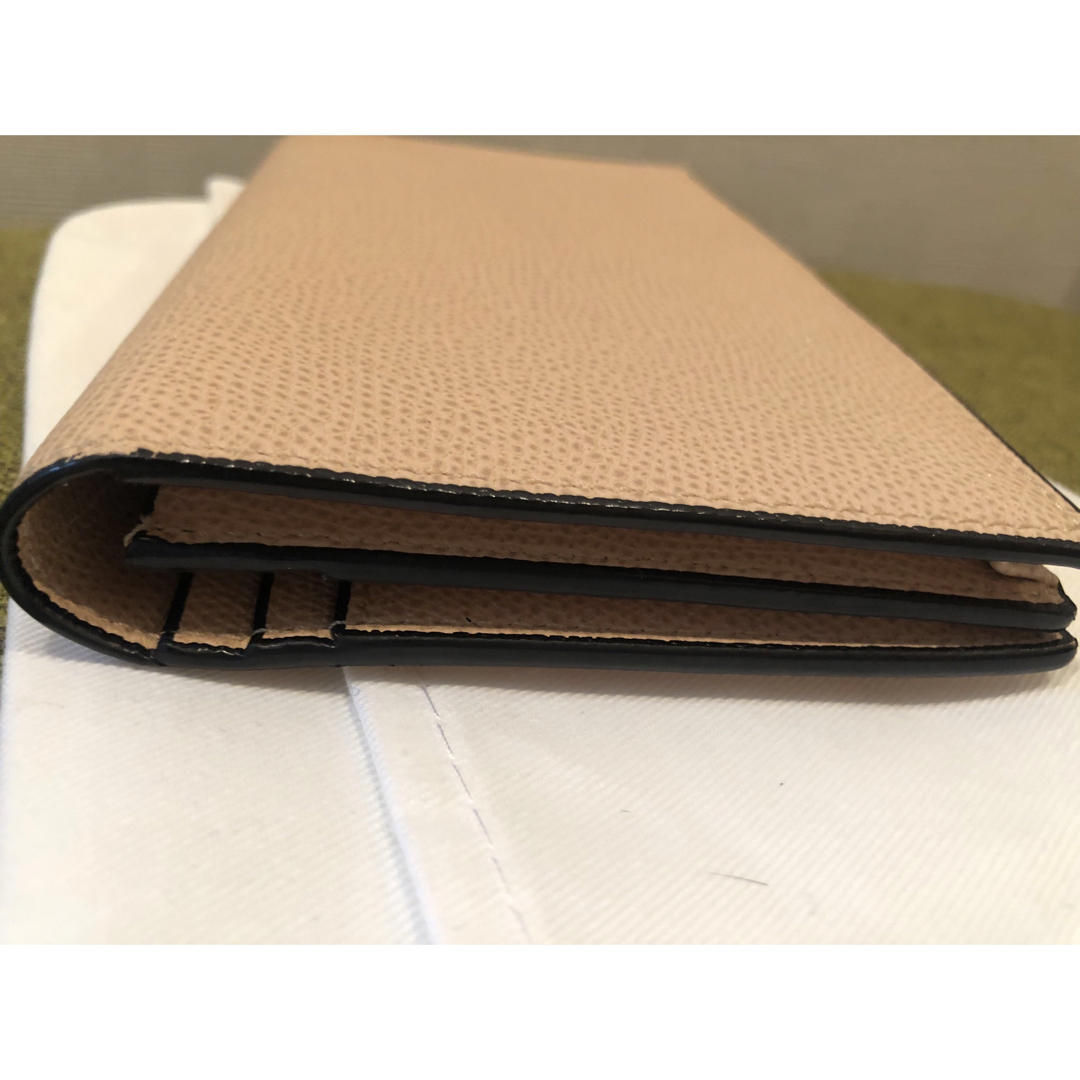 ヴァレクストラ Valextra 長財布 - レザー ベージュ 長財布 ヴァレクストラ Valextra 長財布 - レザー ベージュ 長財布
