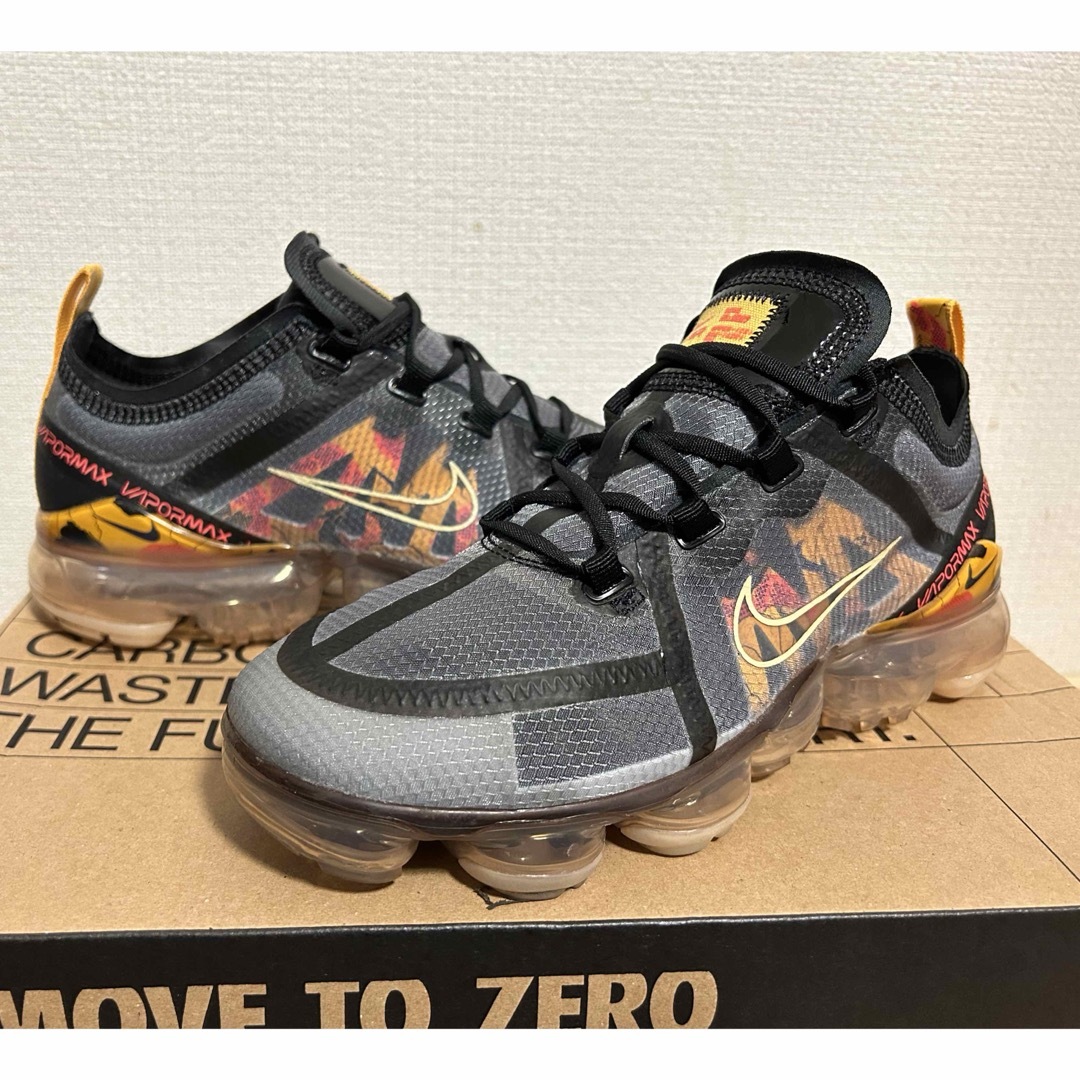 NIKE(ナイキ)のAIR VAPORMAX ナイキ エアヴェイパーマックス CD7094 002 レディースの靴/シューズ(スニーカー)の商品写真