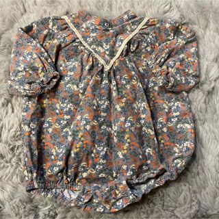 バースデイ(バースデイ)の美品バースデイ cottoli 子花柄ロンパース 80センチ(ロンパース)