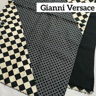 ジャンニヴェルサーチ(Gianni Versace)の★Gianni Versace★ ストール メンズ チェック フリンジ ブラック(ストール)