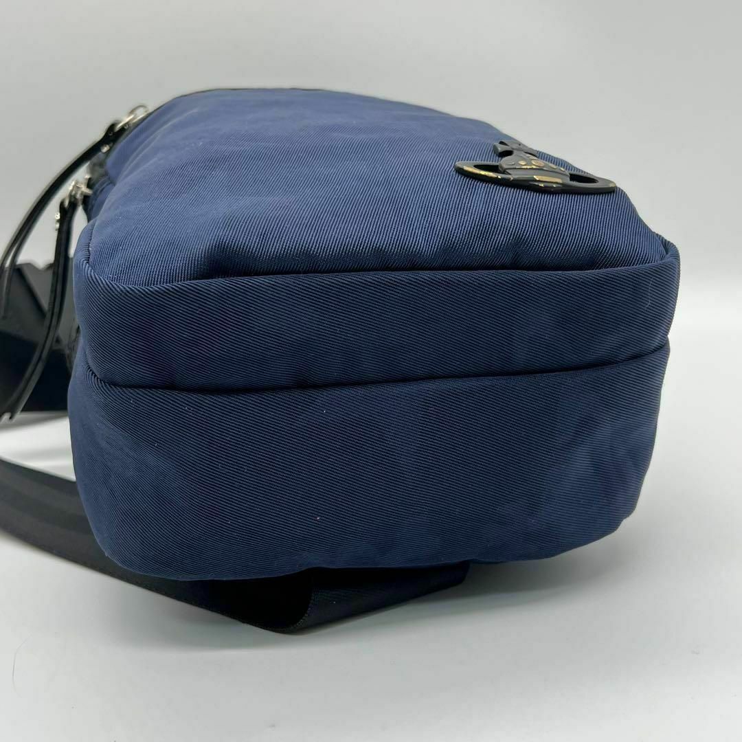 Vivienne Westwood(ヴィヴィアンウエストウッド)の✨希少✨️良品✨️VivienneWestwood ボディバッグ スリングバッグ メンズのバッグ(ボディーバッグ)の商品写真