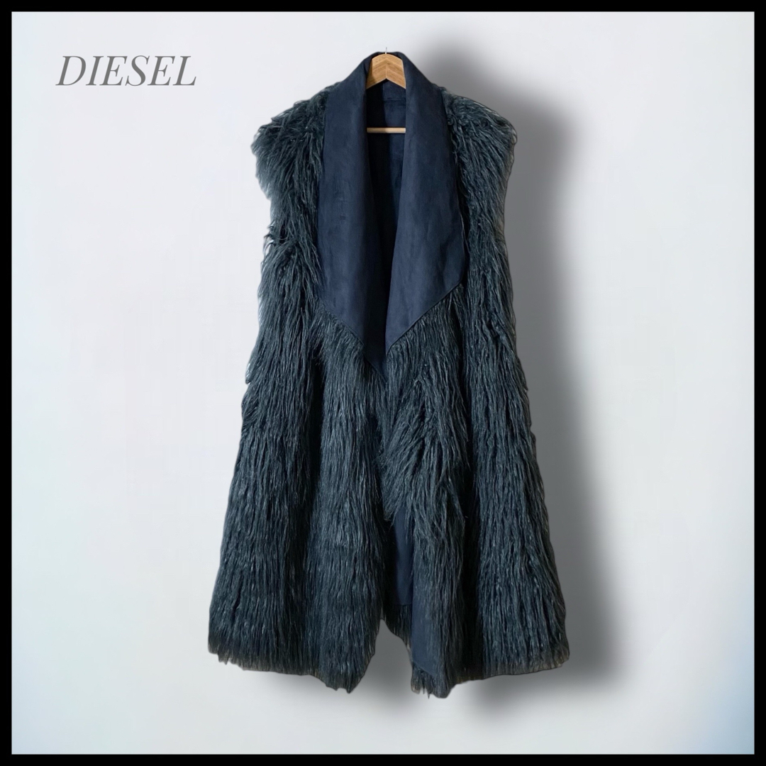 DIESEL(ディーゼル)の【DIESEL】 ユニセックス リバーシブル ロングシャギーファーコート ジレ レディースのジャケット/アウター(ロングコート)の商品写真