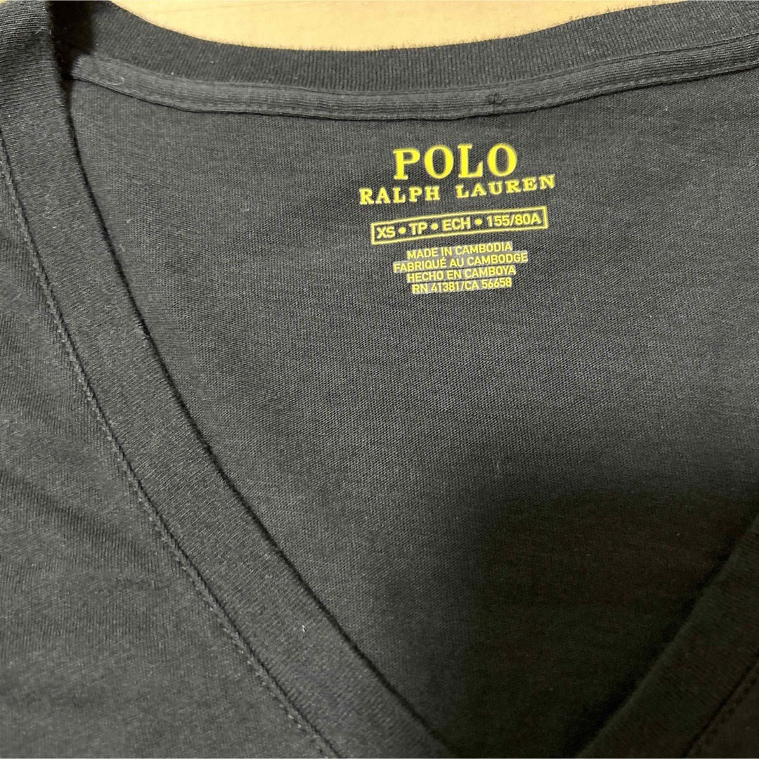 POLO RALPH LAUREN(ポロラルフローレン)の未使用  ポロラルフローレン　VネックTシャツ　XS レディースのトップス(Tシャツ(半袖/袖なし))の商品写真