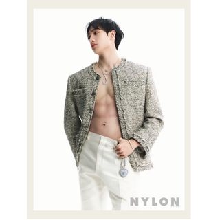 ストレイキッズ(Stray Kids)のスワロフスキー×NYLON ポストカード　バンチャン (アイドルグッズ)