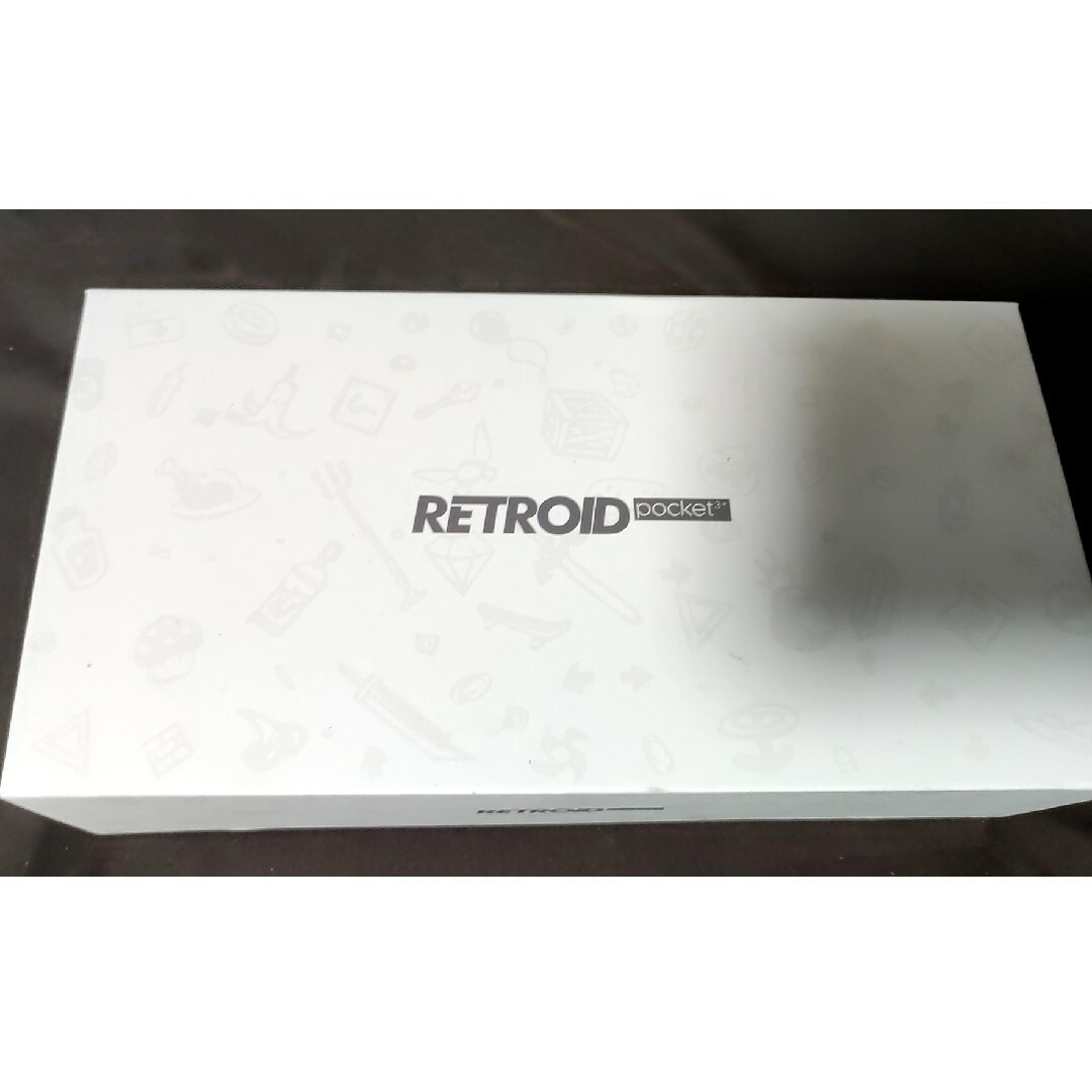 Retroid Pocket 3+ メタルエディション【希少モデル】 エンタメ/ホビーのゲームソフト/ゲーム機本体(携帯用ゲーム機本体)の商品写真