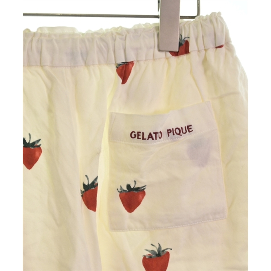 gelato pique(ジェラートピケ)のgelato pique ショートパンツ ONE 白x赤x緑等(総柄) 【古着】【中古】 レディースのパンツ(ショートパンツ)の商品写真