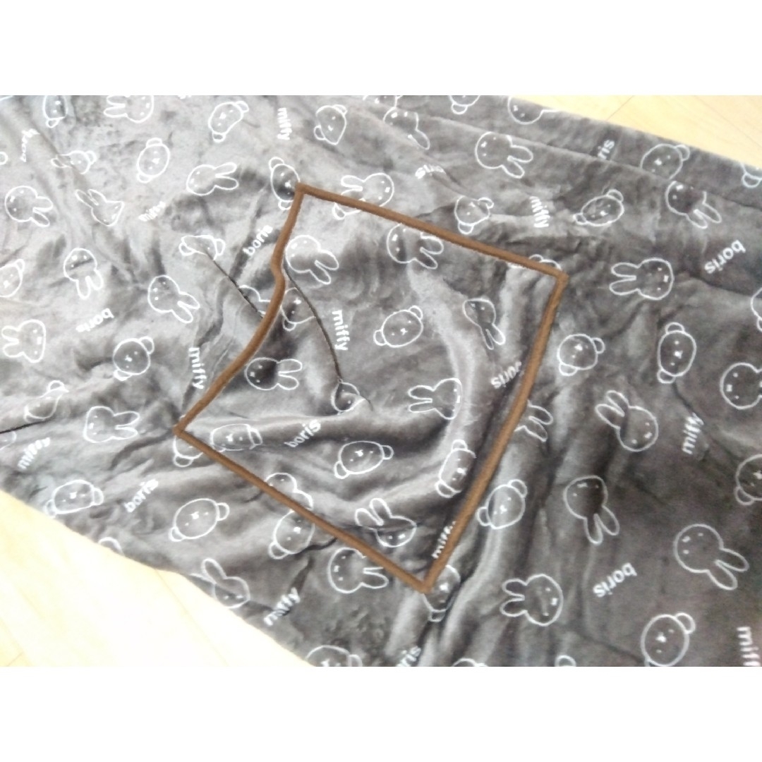 miffy(ミッフィー)のミッフィー　くるまろん　着る毛布　着るブランケット　クッション レディースのルームウェア/パジャマ(ルームウェア)の商品写真
