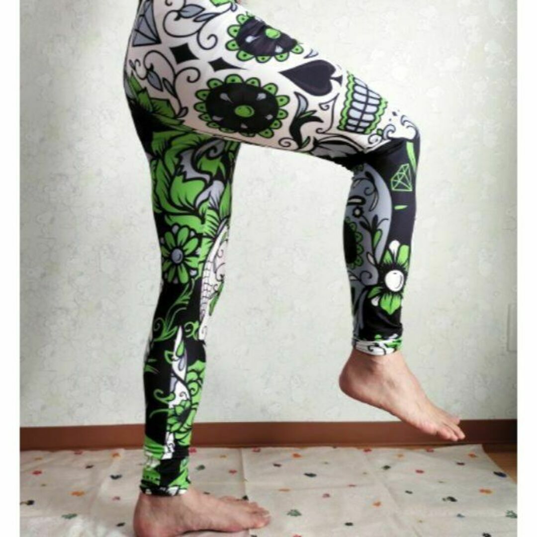 派手 目立つ 　緑　スカル柄レギンスL ♪　スパッツ パンツ メキシカン柄 メンズのレッグウェア(レギンス/スパッツ)の商品写真