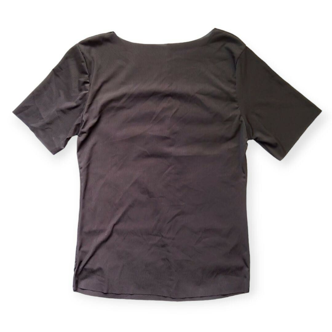 半袖Tシャツ シンプル カットオフ ボートネック インナー 薄手 軽量 黒 レディースのトップス(Tシャツ(半袖/袖なし))の商品写真