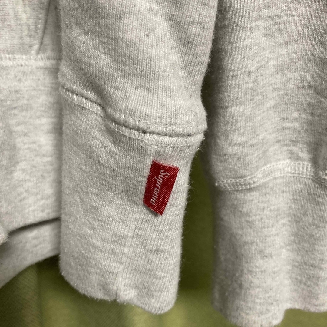 Supreme(シュプリーム)のSupreme Capital Hooded Sweatshirt M メンズのトップス(パーカー)の商品写真