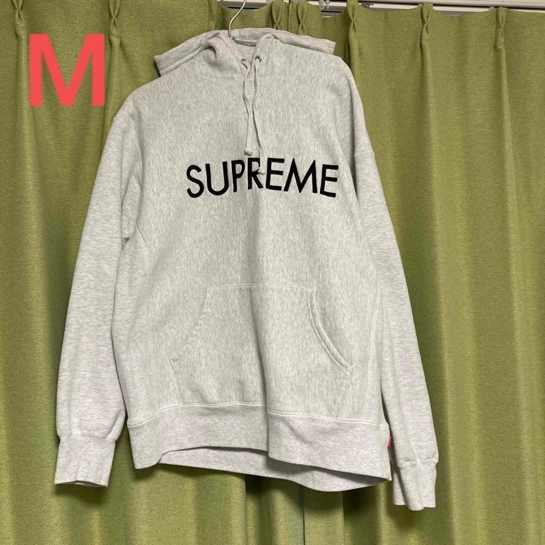 Supreme(シュプリーム)のSupreme Capital Hooded Sweatshirt M メンズのトップス(パーカー)の商品写真