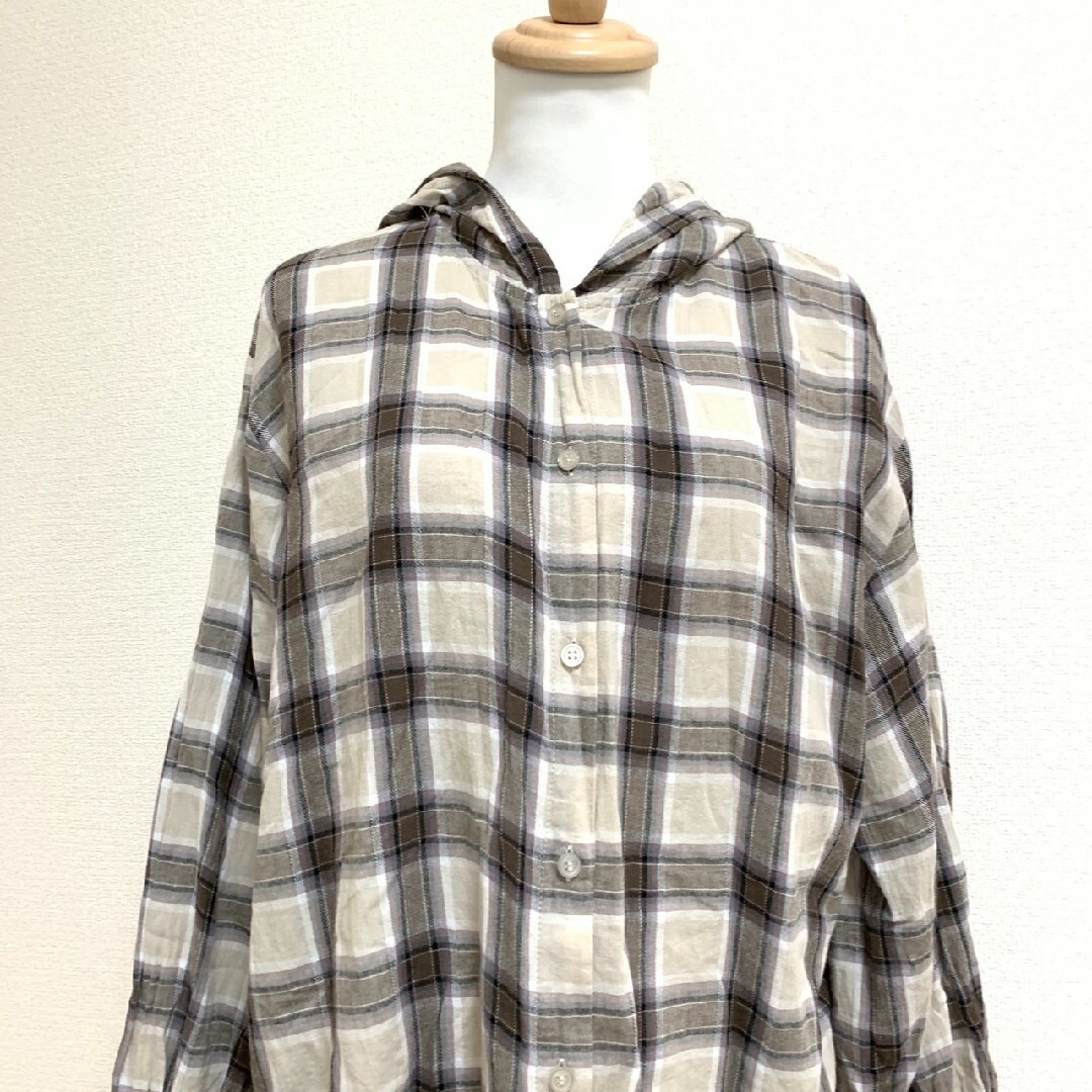 アプレジュールミニョン　長袖シャツ　XL　チェック　フード　綿100% レディースのトップス(シャツ/ブラウス(長袖/七分))の商品写真