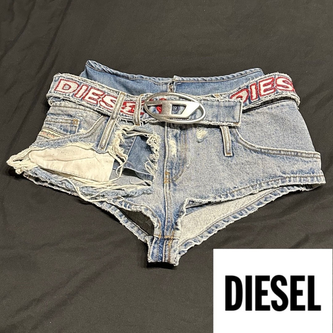 DIESEL(ディーゼル)のDIESEL 2023 デニムショートパンツ レディースのパンツ(ショートパンツ)の商品写真