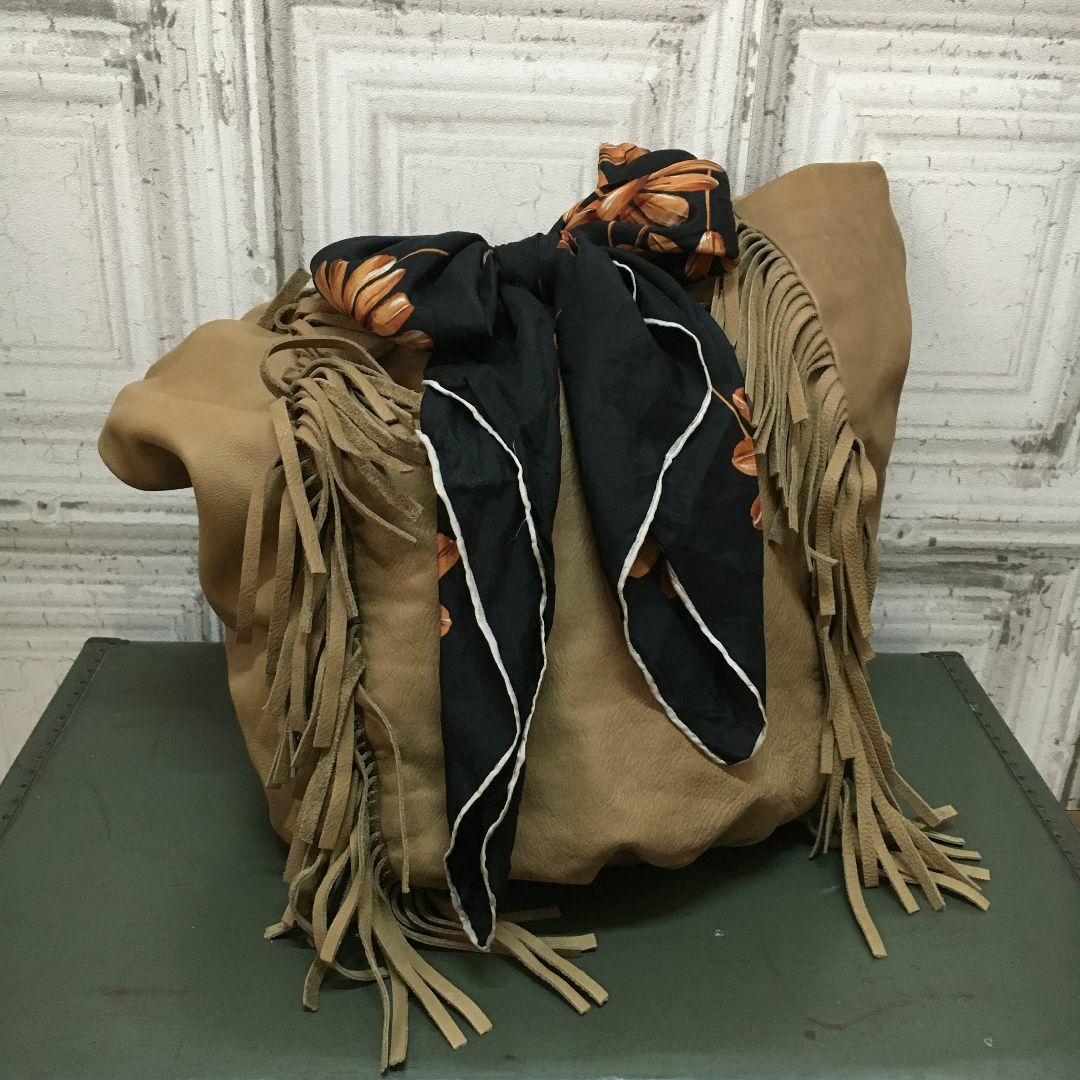H.P.FRANCE(アッシュペーフランス)のロンドン製　SWEET HEART　スイートハート　バッグ　USED レディースのバッグ(ショルダーバッグ)の商品写真