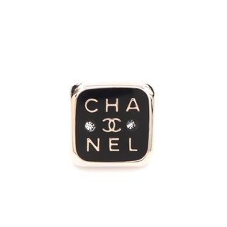 シャネル(CHANEL)のシャネル CHANEL ロゴ ココマーク ラインストーン ピン ブローチ(ブローチ/コサージュ)