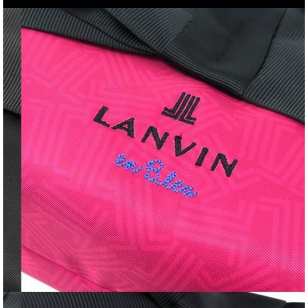 LANVIN en Bleu(ランバンオンブルー)のランバン オン ブルー 小物 ロゴ刺繍パールポーチLANVIN en Bleu レディースのファッション小物(ポーチ)の商品写真