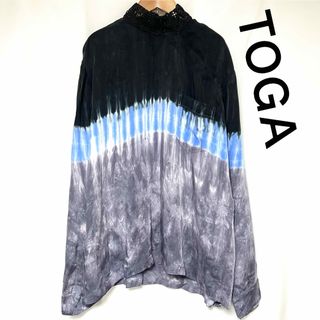 トーガ(TOGA)のタグ付き 未使用　23SS TOGA タイダイ染め スタンドカラー シャツ　M(シャツ/ブラウス(長袖/七分))