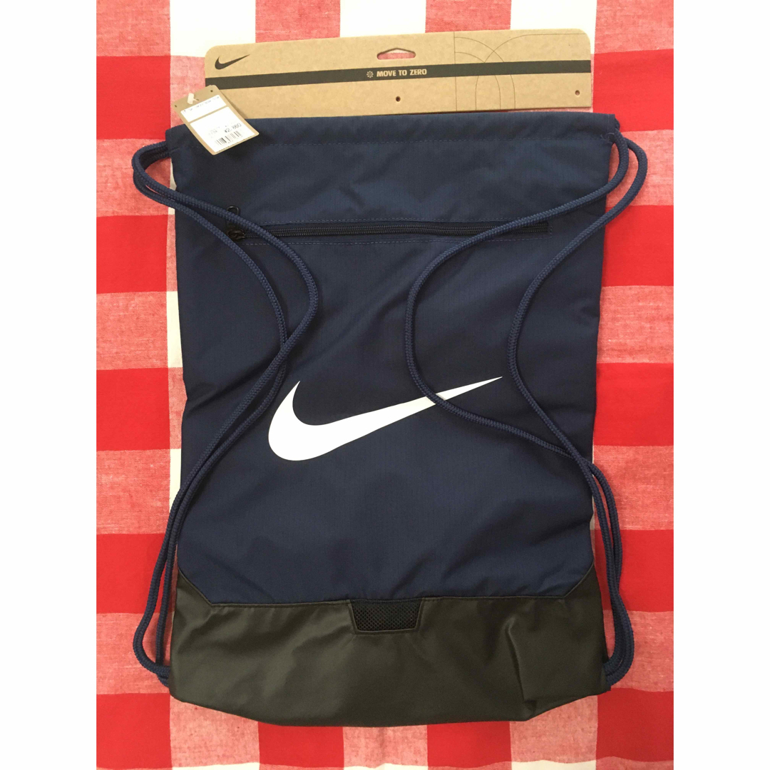 NIKE(ナイキ)の【新品】ナイキ ブラジリア ドロー ストリング ジム サック 18L  NIKE スポーツ/アウトドアのスポーツ/アウトドア その他(その他)の商品写真