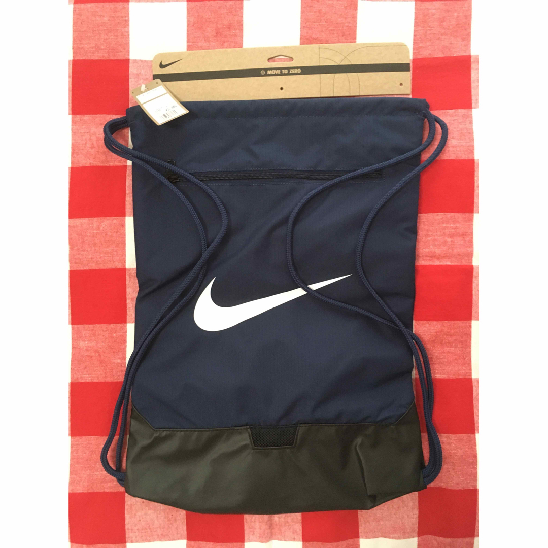 NIKE(ナイキ)の【新品】ナイキ ブラジリア ドロー ストリング ジム サック 18L  NIKE スポーツ/アウトドアのスポーツ/アウトドア その他(その他)の商品写真