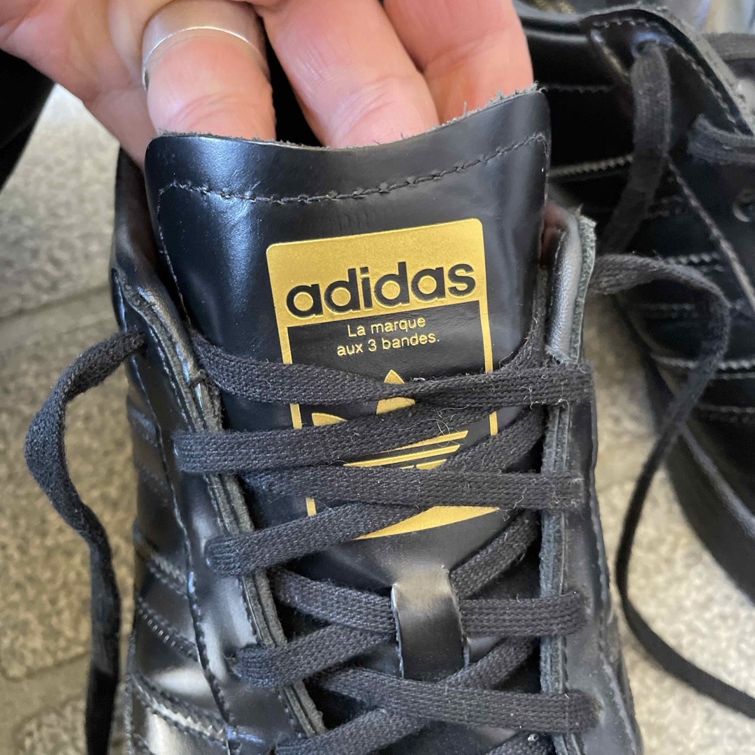 adidas(アディダス)の【中古／美品】BY×アディダスオリジナルス キャンパス Black メンズの靴/シューズ(スニーカー)の商品写真